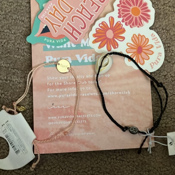 Two New with tags Pura Vida bracelets - Picture 2 of 13